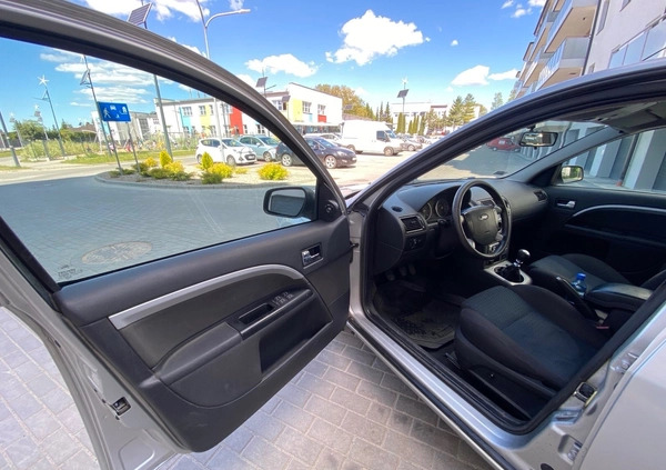 Ford Mondeo cena 3900 przebieg: 349000, rok produkcji 2004 z Lubawa małe 232